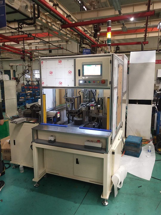 行星輪滾針裝配設備現場圖