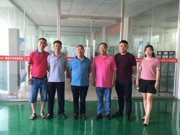 無錫淮安商會走訪挪亞方舟自動化檢測設備